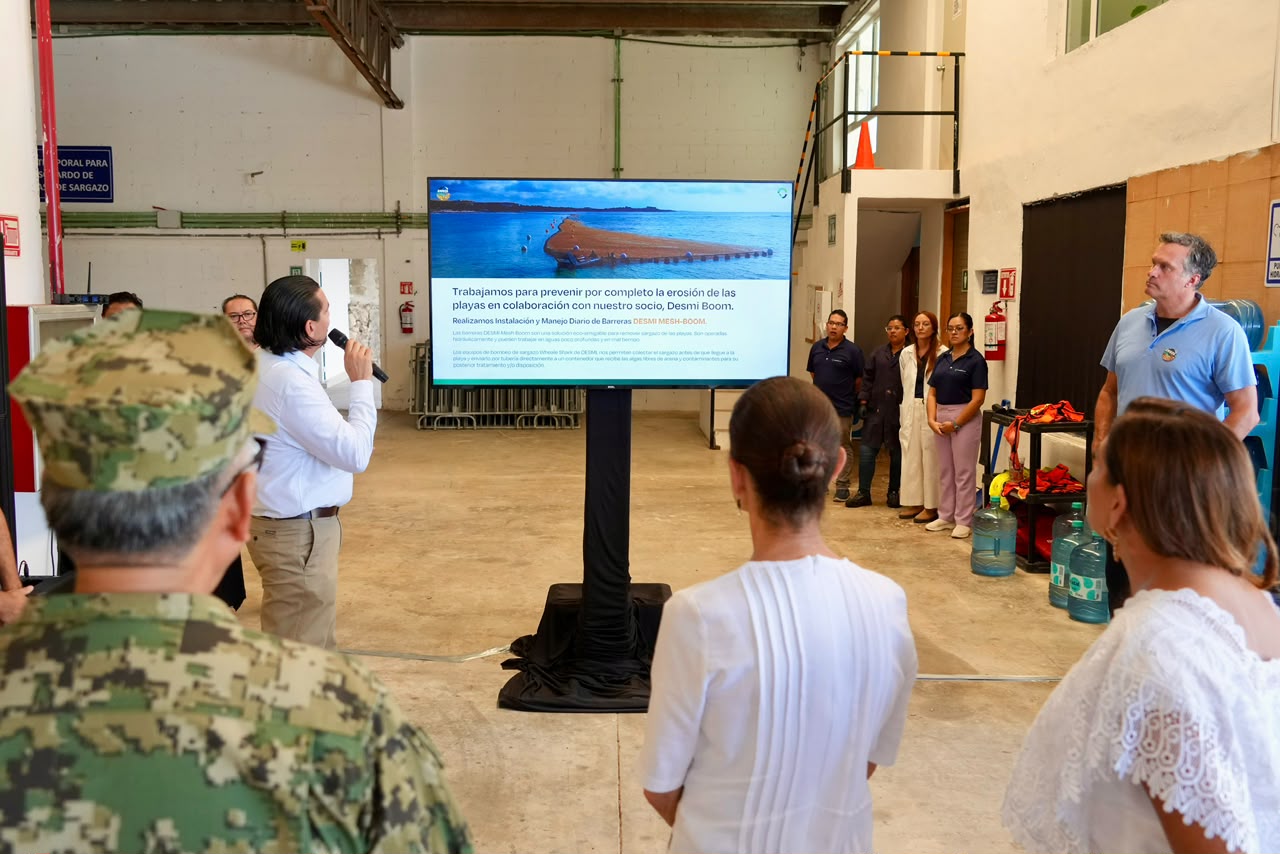 Claudia Sheinbaum visits Carbonwave's facility in Puerto Morelos, MX.